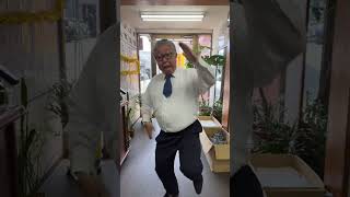 やはりこの曲は好きですって言うかおじさんでも踊れる音楽　嬉しすぎる皆様で踊りましょう#三和交通 #踊おじさん #みぞ部長 #ครู #แท็กซี่