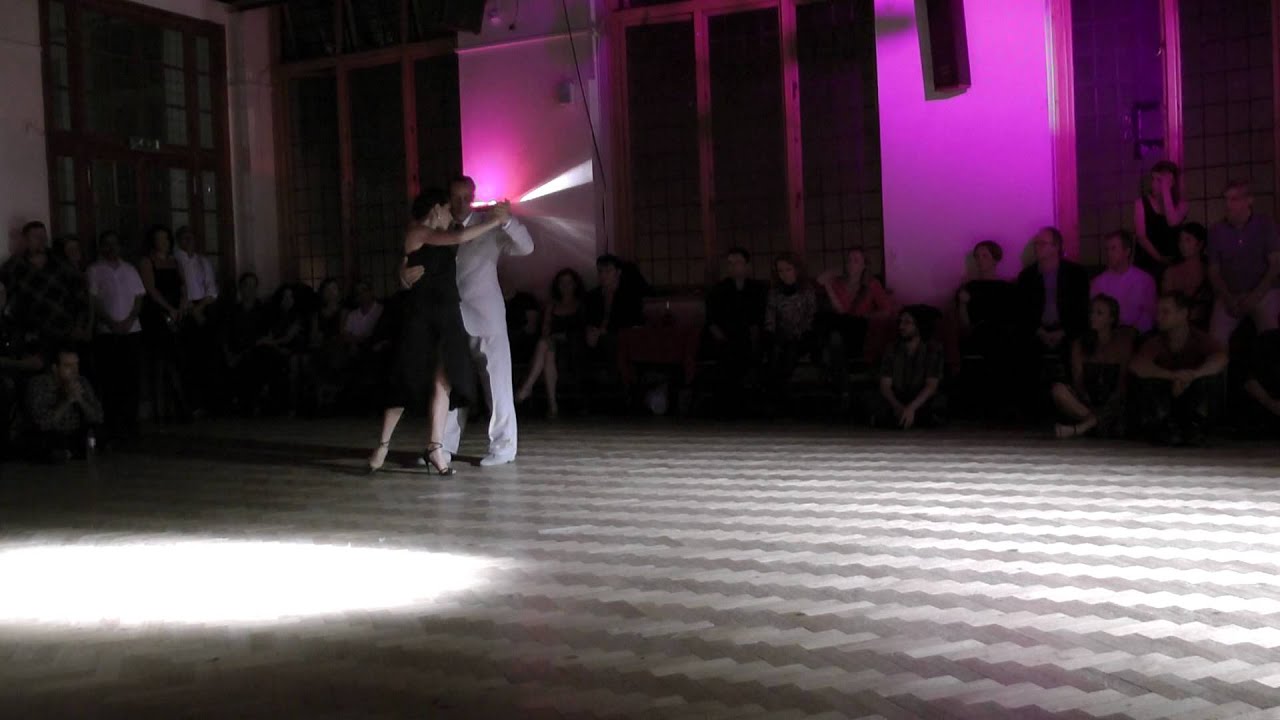 Maximiliano Cristiani y Fatima Vitale @ Negracha, London - Sept 2012 - 1/4