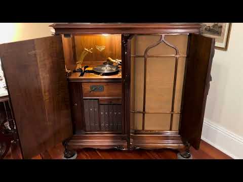 Let It Rain Let it Pour by Meyer Davis’ Le Paradis Band, 1925 on the 1927 Victor 10-50 X Victrola