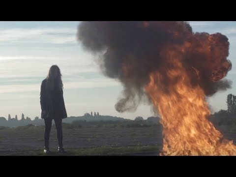 TARANTINA - I Am A Loner