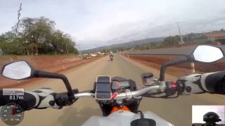preview picture of video '25/Out/2015 - MOTORBIKE na tocada xique em Tuiuti! KTM 990 SMR'