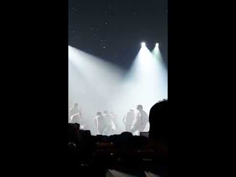 180805 gold WannaOne1TheWorldin in BKK