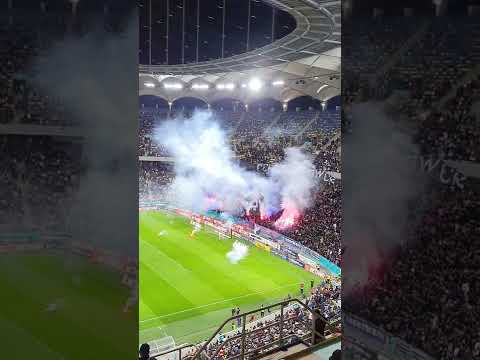 FCSB vs. Rapid | Torțele s-au aprins în peluza FCSB