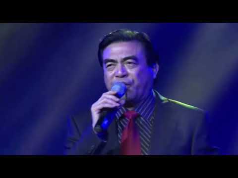 TẤM ÁO MẸ VÁ NĂM XƯA