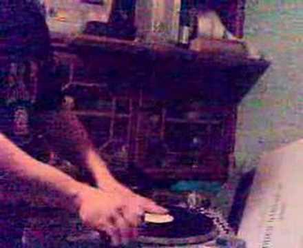 Bodmin DJ Vincent Vega, Scratching