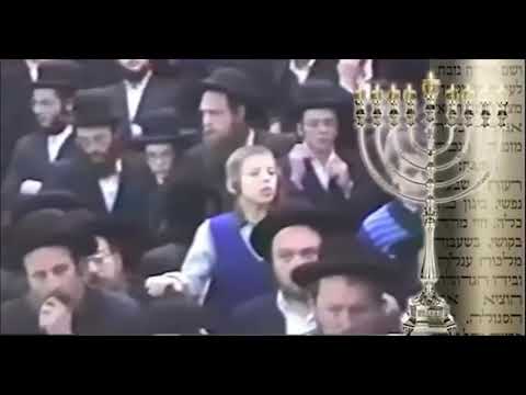 nesivos sholom slonimer rebbe lighting chanukah candles