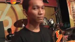 Download lagu Indah Andira - Luntur | Dangdut ( Music Video) mp3 Download lagu Indah Andira - Luntur | Dangdut ( Music Video) mp3