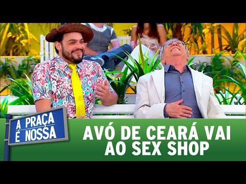 Avó de Ceará vai ao sex shop | A Praça é Nossa (07/09/17)