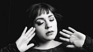 CARLA MORRISON - Vez primera