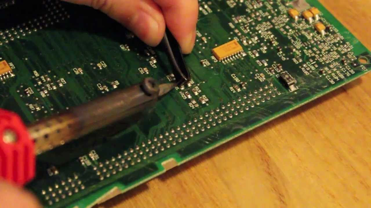 Apple Macintosh LC 475 Overclocking to 33MHz