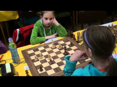 D10 6.2. Alexandra Tejová - Dominika Ferková  ½ - ½