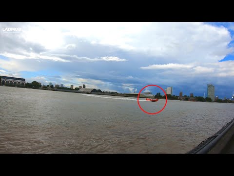 London Walk, Canary Wharf to Isle of Dogs | London walking tour 2020