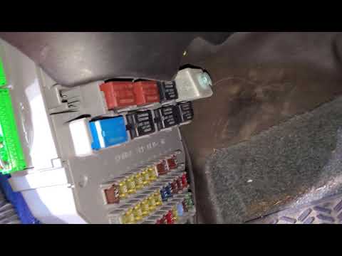 2003 Honda Accord Kraftstoffpumpenrelais, Kraftstoffpumpensicherung und Kraftstoffpumpenschaltung...