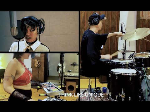 Genevieve Artadi Live in Studio w Louis Cole and chiquitamagic