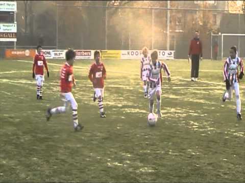 ASC Nieuwland F2 tegen DOVO F2 19 november 2011