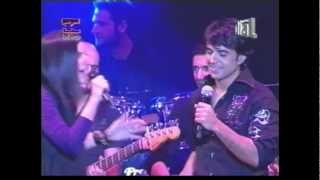 LUIS FONSI  y LAURA PAUSINI - Todo vuelve a empezar (Concierto DIAL)