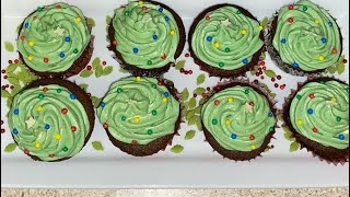 Christmas Tree Cupcakes For The Kids And The Entire Family Is A Treat And A Delight ✨