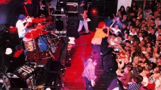 The Stone Roses - Something&#39;s Burning (Live) Stockholm Fryshuset 17th May 1990