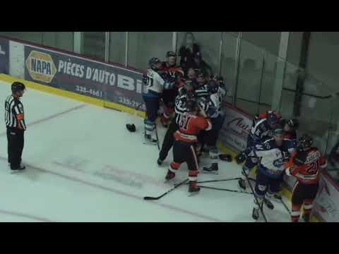 Mêlée en 3e Période - Assurancia vs 3L (Losier - Villemaire - Corriveau - Bellemare) - 01-04-22
