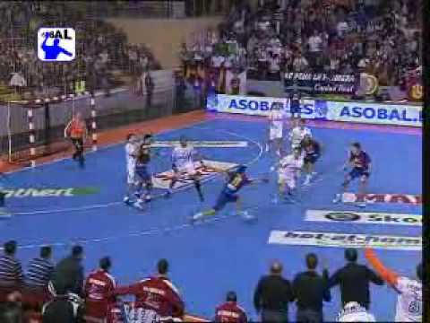 F.C. Barcelona Borges 34 - BM. Ciudad Real 33