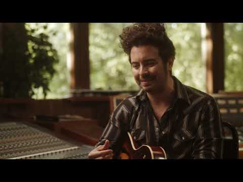 Jerry Fuentes Demos the Heritage Guitars H-575 (Artisan Aged)