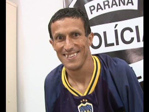 Homem com problema na voz mata rapaz que o apelidou de Pato Donald