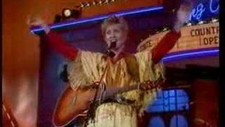 Janie Fricke &quot;I&#39;ll Need Someone To Hold Me&quot; Country Festival