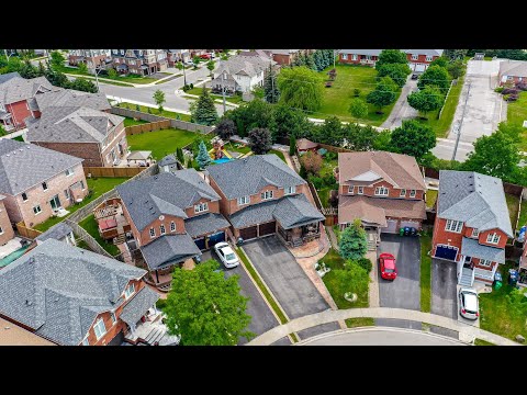 60 Four Seasons Circle, Brampton Home for Sale - Real Estate Properties for Sale