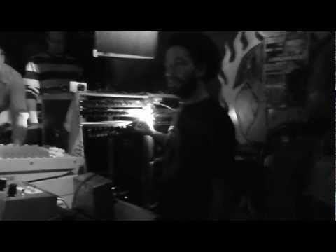 Dub Corner #7 - Salomon Heritage & Ras Tweed "Stick It Up" feat. Steppin'Pablo