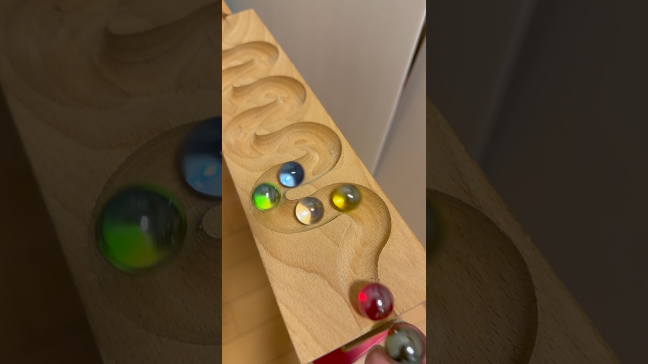 小さな大工さん、HABAくねくねスロープ、ビッグサークルにビー玉を転がす。ASMR  癒し音　①