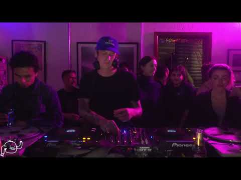 Salas Roma & Discos Sentimiento: Mitad de Semana - Ben Kaczor