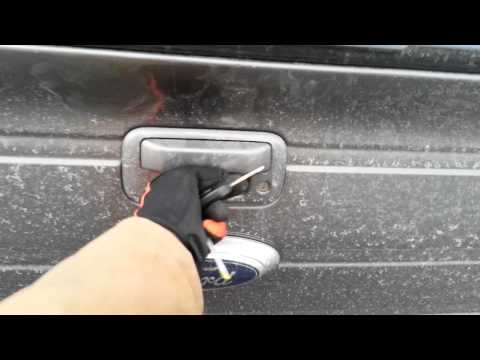 Power tailgate lock f150