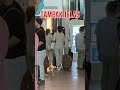 PRAMUGARI CANTIK SUPER AIR JET SEBELUM TERBANG SHORTS