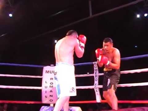 Héctor Carlos "El Hachero" Santana vs. Rogerio "Tyson" Damasco