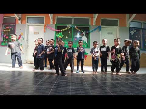 Tari Kreasi “Tokecang”