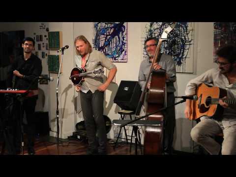 Dave Holodiloff Balkan String Projekt - "Sedi Donka" (Bulgarian 25/8 Dance)