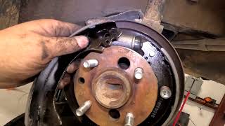 How To: 1995-2001 Saturn Rear drum brakes replacement Step-by-Step