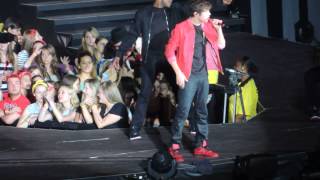 Austin Mahone - What About Love (Live -  Taylor Swift Red Tour)