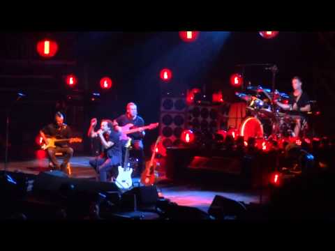 Parachutes - Pearl Jam Live in London