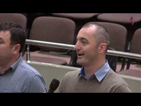 O chemare vine din întunecimi, Luminați - Nelutu Mot si Prietenii