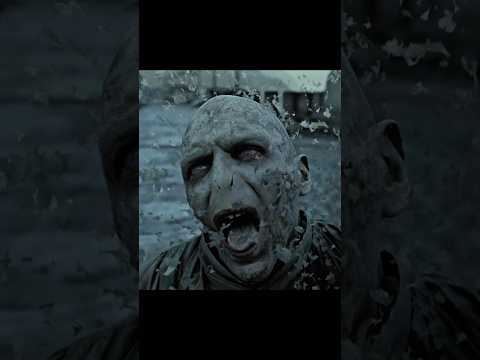 The final battle between Voldemort and Harry Potter!#video #harrypotter #movie #shorts