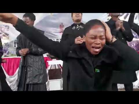 Mama Mbarikiwa - Nataka nikujue live worship song