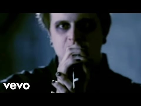 Atreyu - The Crimson