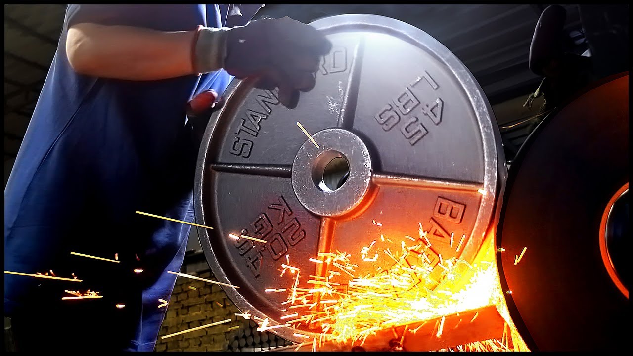 Amazing Barbell Plates Making Process！Large Barbell Forge Factory！