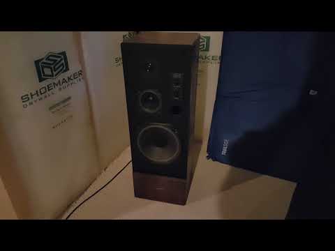 Optimus T-120 towers, 8 ohms, 80 watt stereo speakers image 11