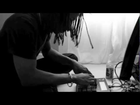 Count Bass D making the beat "Promises" (full/uncut)