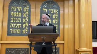 משנכנס אדר מרבים בשמחה – פנימיות ועומק מהות ה״שמחה״ – הרב ינון קלזאן (הרב ינון קלזאן) - התמונה מוצגת ישירות מתוך אתר האינטרנט יוטיוב. זכויות היוצרים בתמונה שייכות ליוצרה. קישור קרדיט למקור התוכן נמצא בתוך דף הסרטון