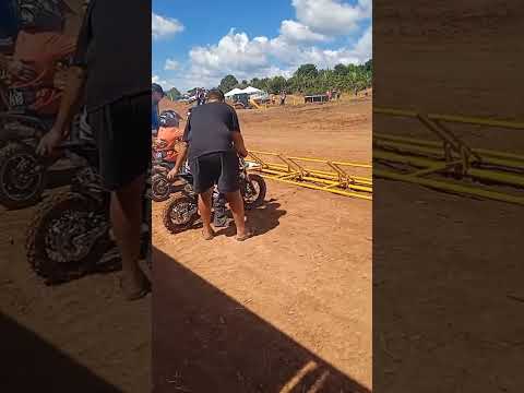 Primeira corrida em Jaraguá Goiás #motocross #campeão #goias #infantil #infância