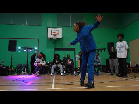 USDD battle - 1VS1 TOP 16 SARAI (UK) VS SPINZ (UK)