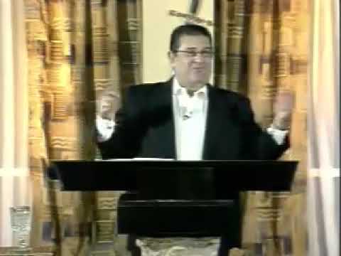 06/12/2011 -- De La Abundancia Del Corazón Habla La Boca